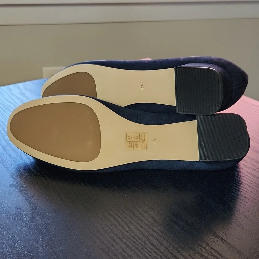 Tory Burch Navy Blue Suede Flats with Gold Logo - Picture 12 of 12